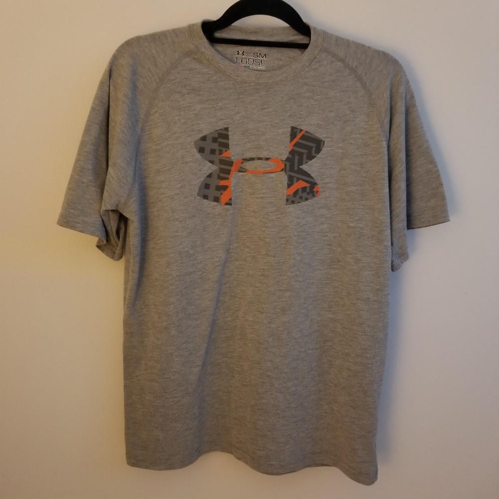 🔥 Under Armour T shirt